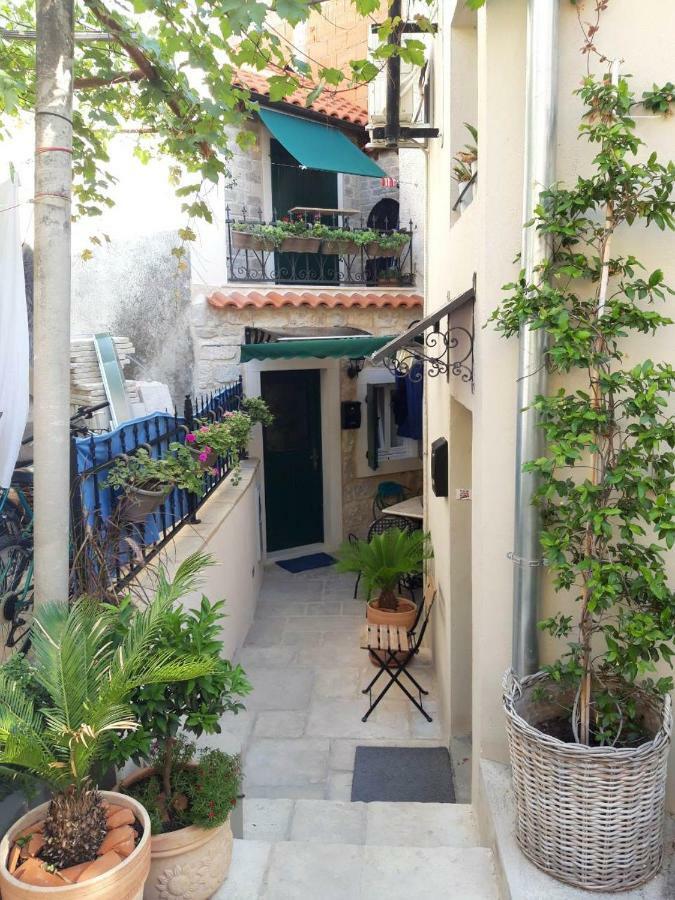 Tiny Dream - Old Town Rooms Split Exterior foto